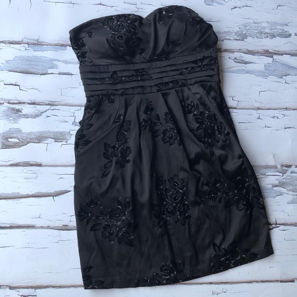 SNAP Black Dress